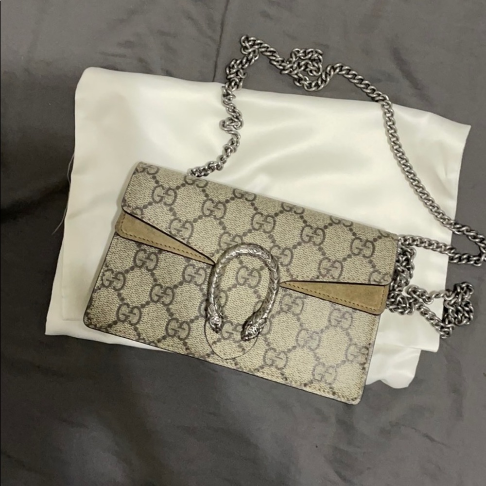 Gucci dionysus GG supreme super mini bag